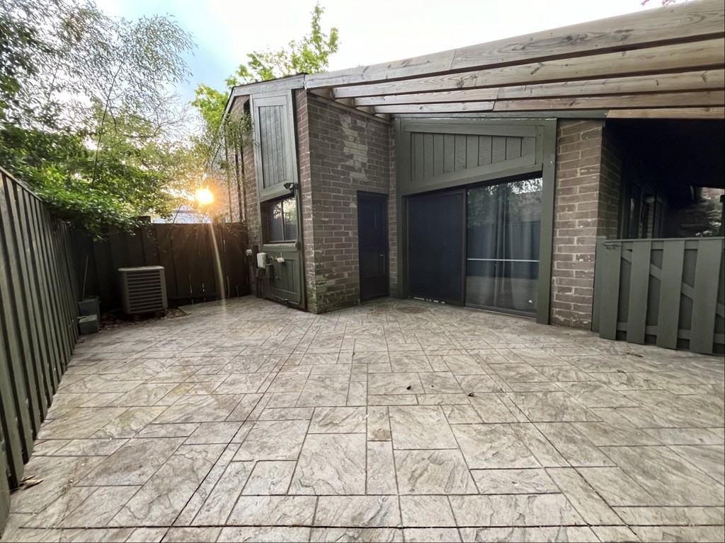 5737 Thunder Hill Rd - Photo 2 of 13