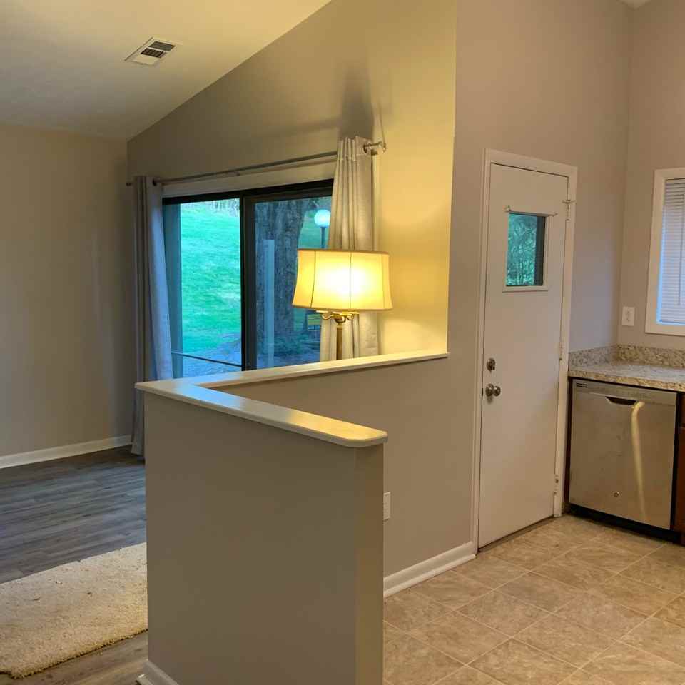 5737 Thunder Hill Rd - Photo 5 of 13