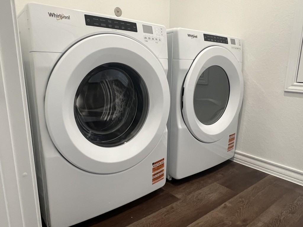 1007 Oriole Way - Photo 6 of 11