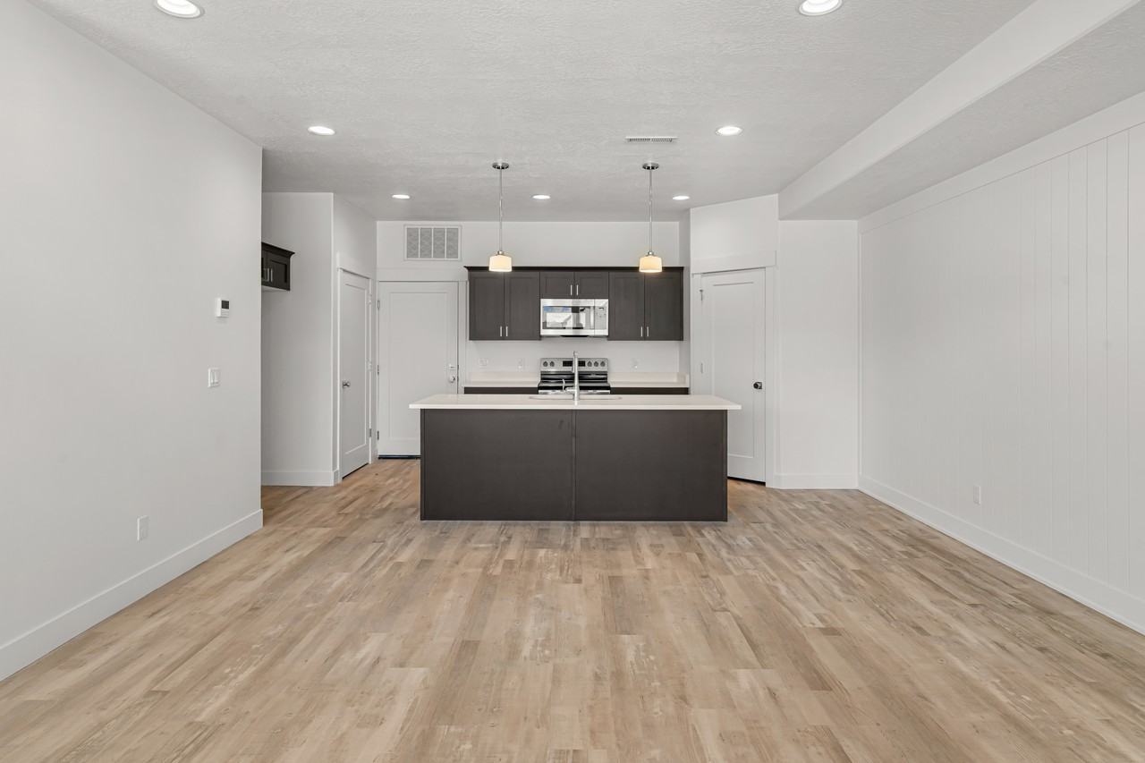 2744 S Allison Way - Photo 5 of 26