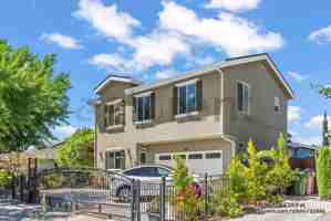 featured image of 1419 Flickinger Ave #2