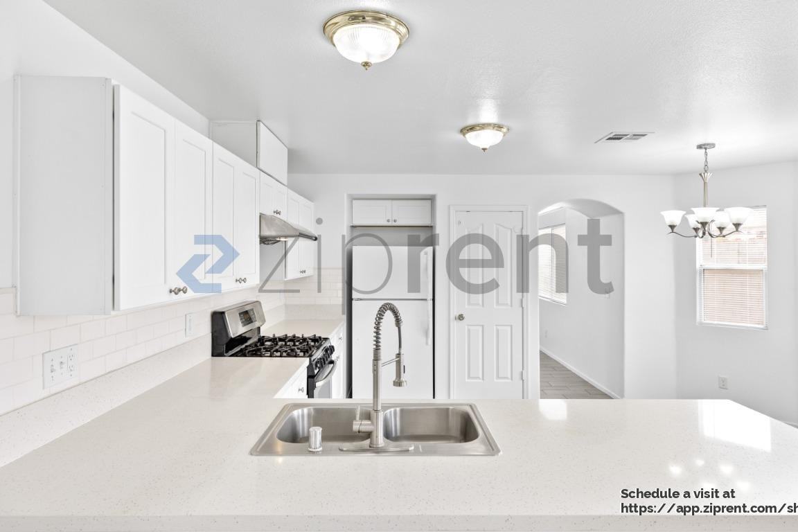 2085 Lipari Ct - Photo 7 of 39