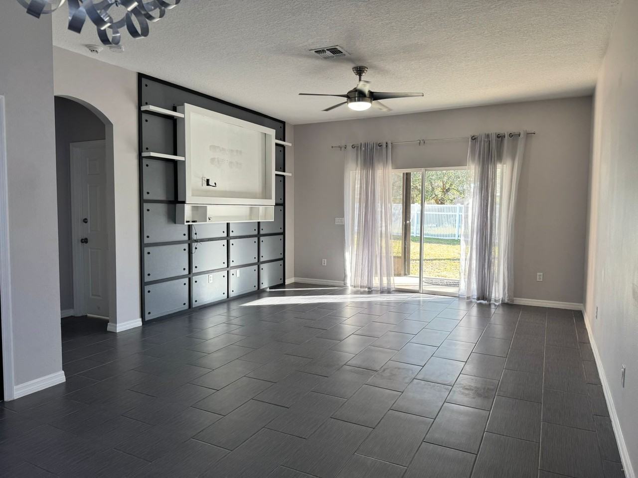 912 Willow Branch Dr - Photo 6 of 27