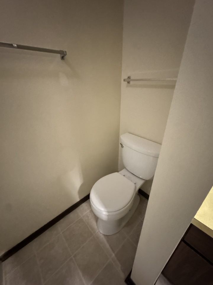 2916 N Cotner Blvd #2916 - Photo 7 of 8