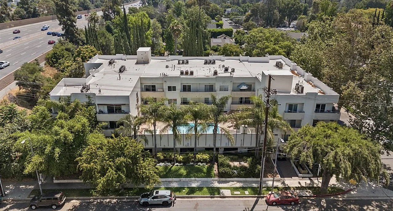 4702 Fulton Ave #302 - Photo 2 of 17