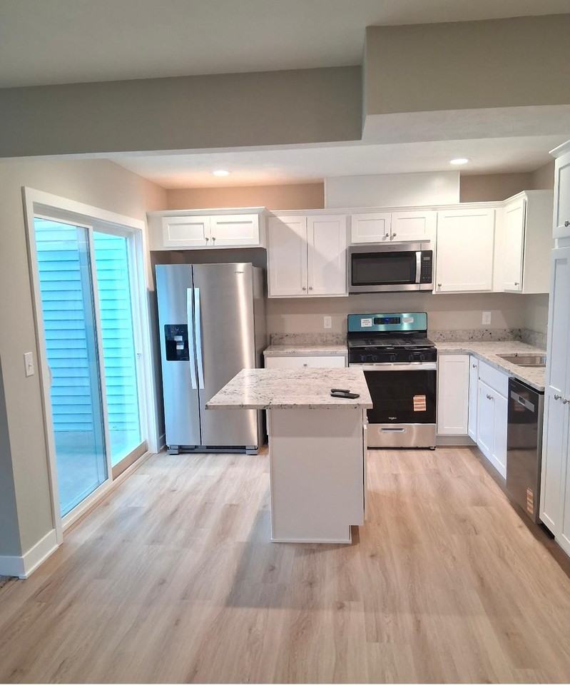 2060 Lion Gate Dr #18 - Photo 7 of 11