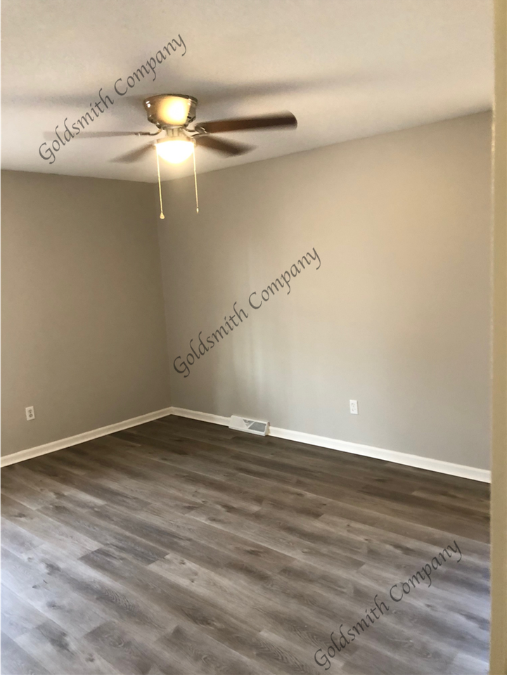 12 Danhardt St - Photo 4 of 9