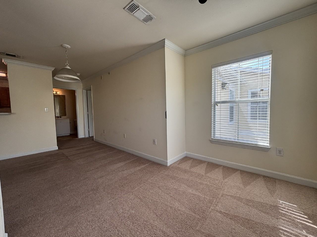 18123 Back Stretch Ln - Photo 3 of 25