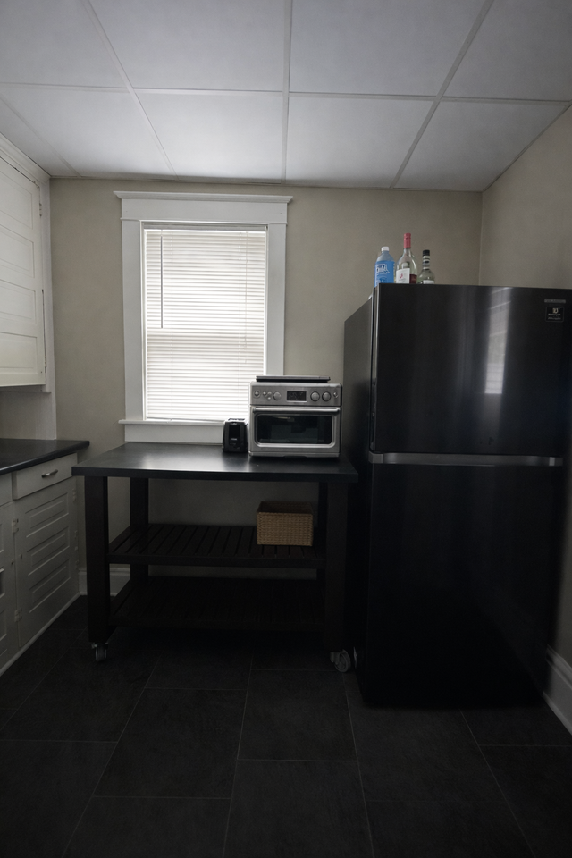 446 Lake St - Photo 3 of 20