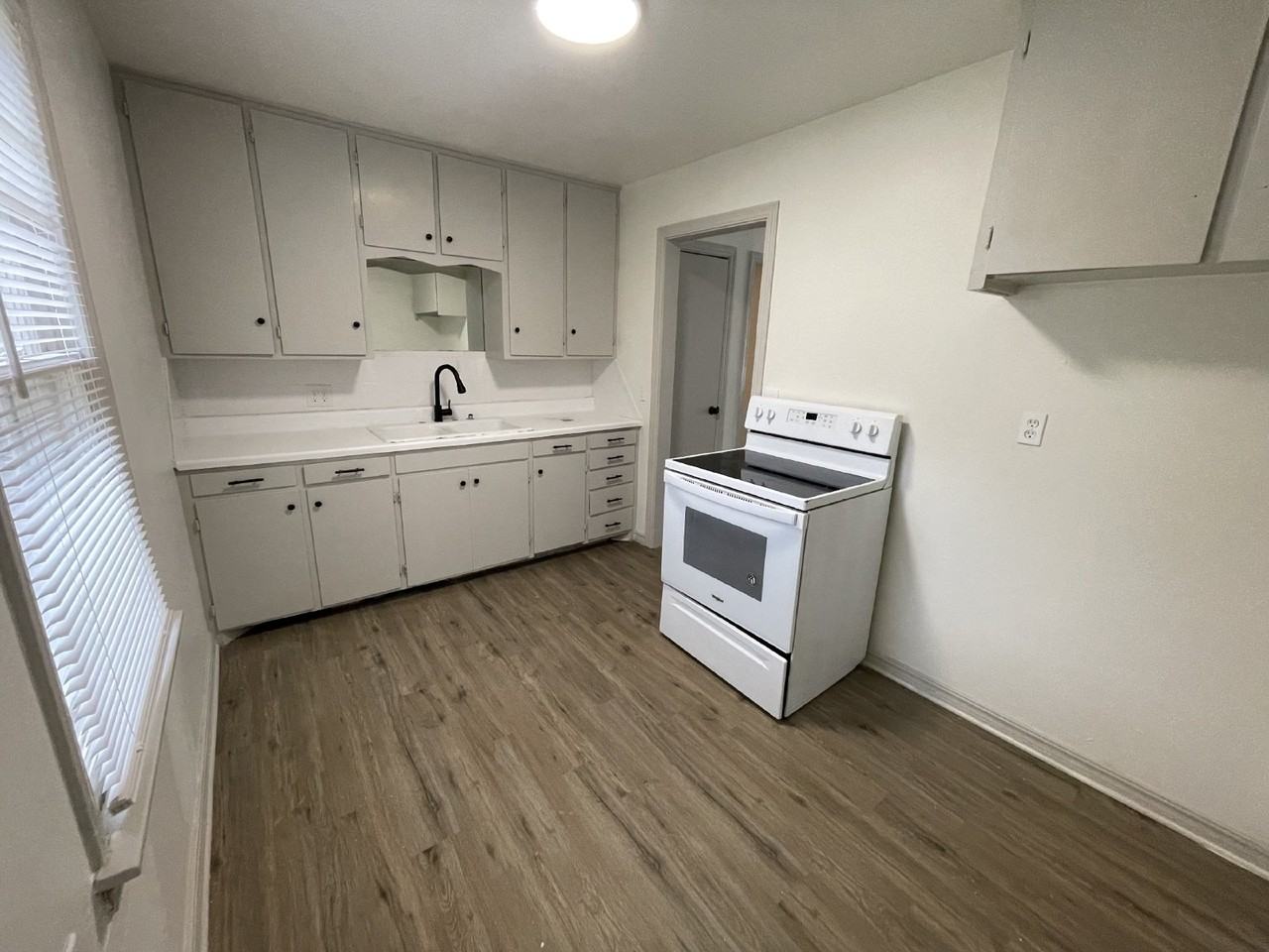 1515 Casady Ln - Photo 4 of 22