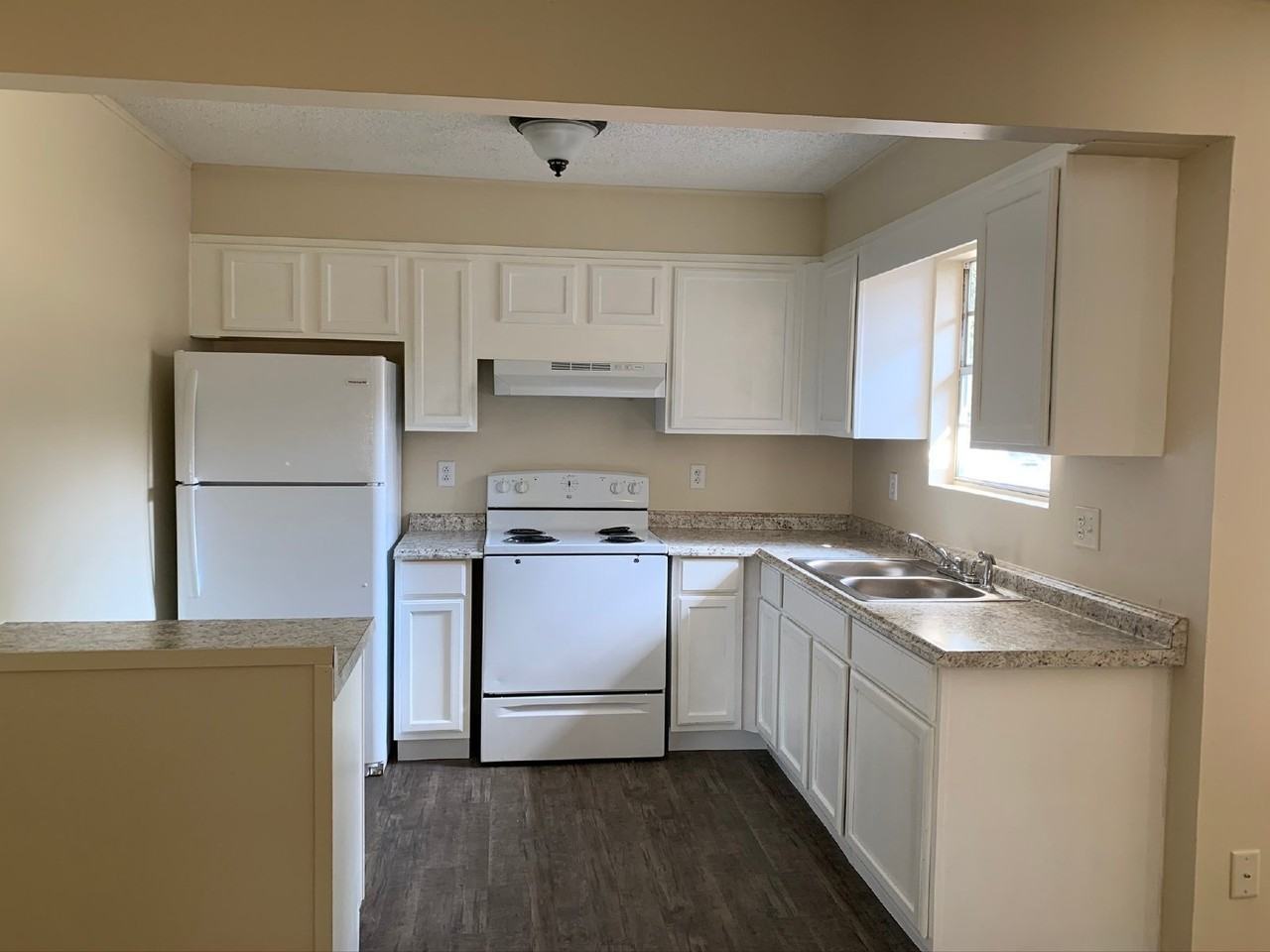 152 Cherokee Cir - Photo 5 of 13