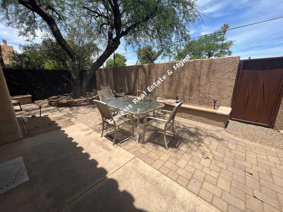 2961 E Winterhaven Dr - Photo 3 of 26