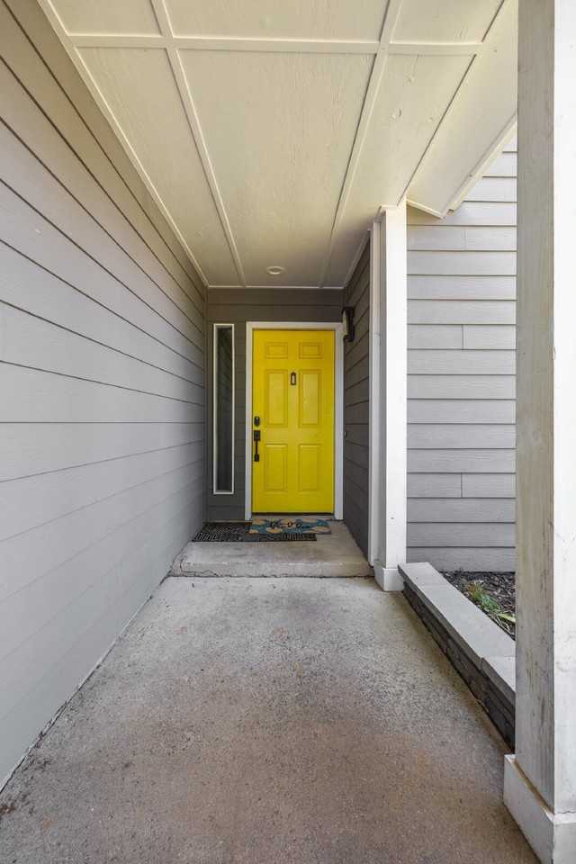 6801 Stillmeadow Dr - Photo 3 of 42