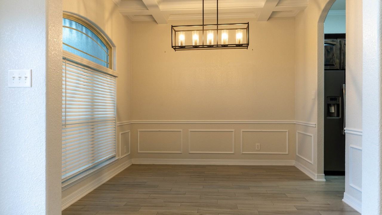 8006 Preston Hollow Dr - Photo 6 of 31