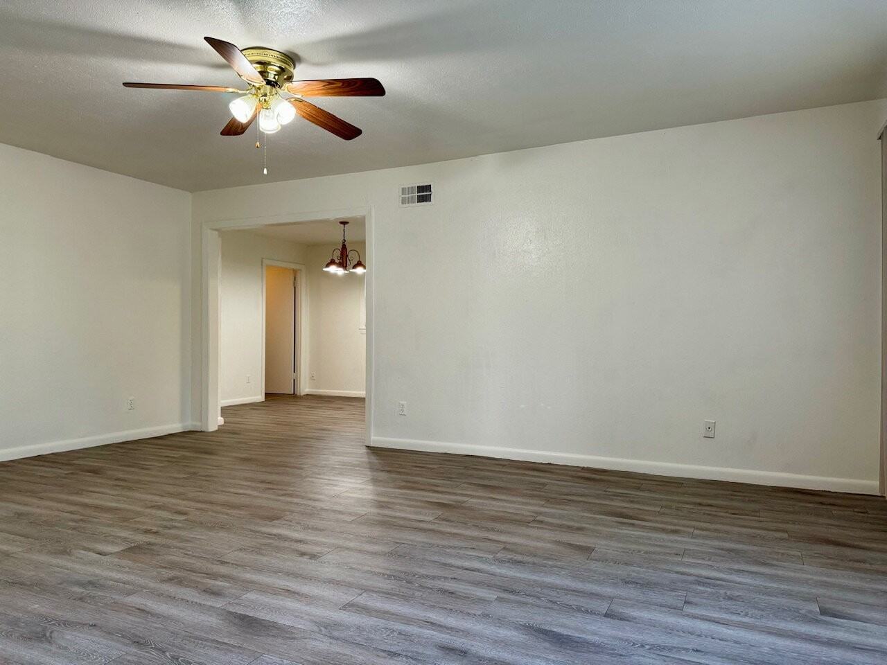 4001 32nd St - Photo 4 of 21