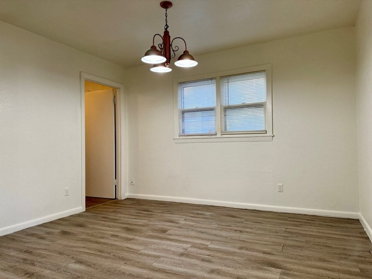 4001 32nd St - Photo 6 of 21