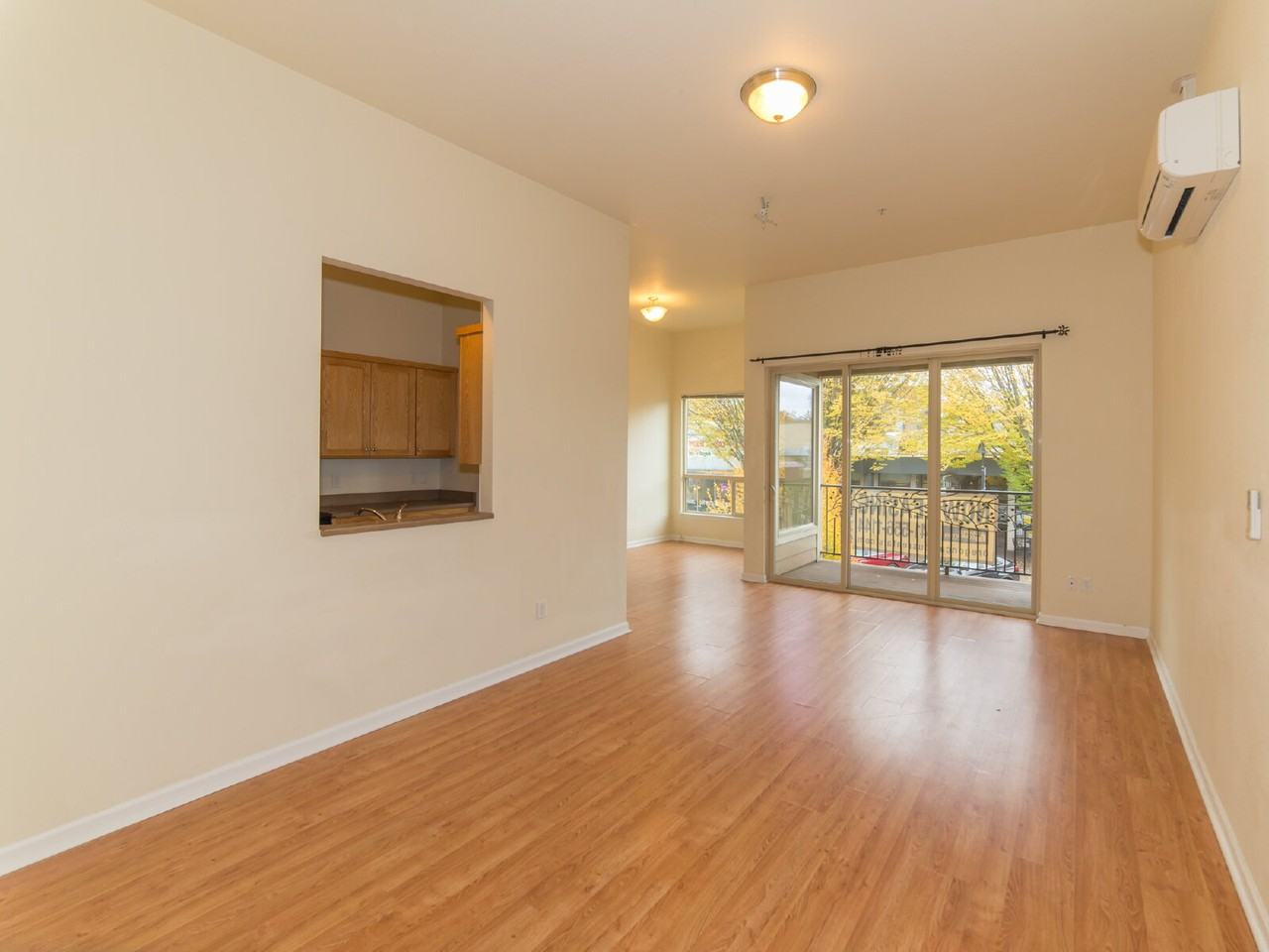 838 E 12th Aly - Photo 3 of 12