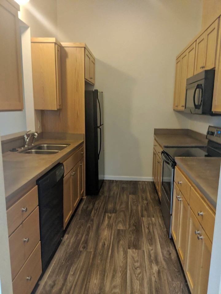 838 E 12th Aly - Photo 4 of 12