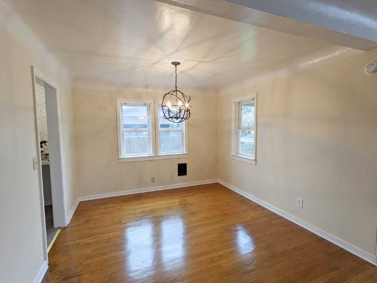 955 Chambers St - Photo 6 of 16