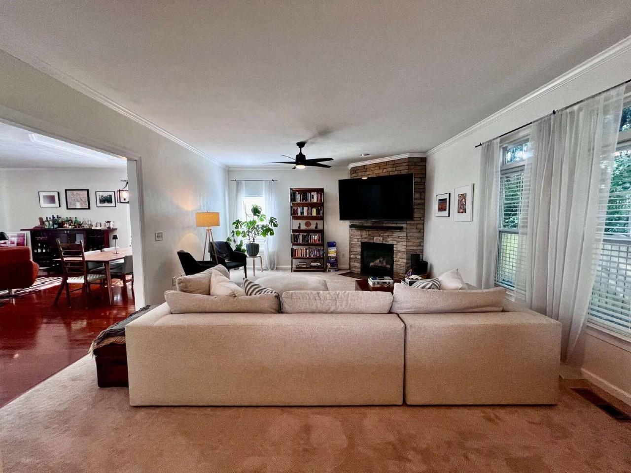 929 Oakland Ave - Photo 7 of 44