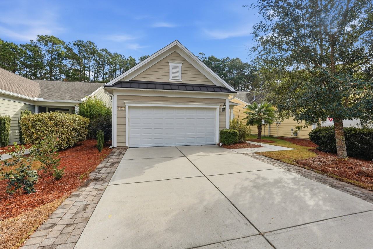 125 Mystic Point Dr - Photo 3 of 30