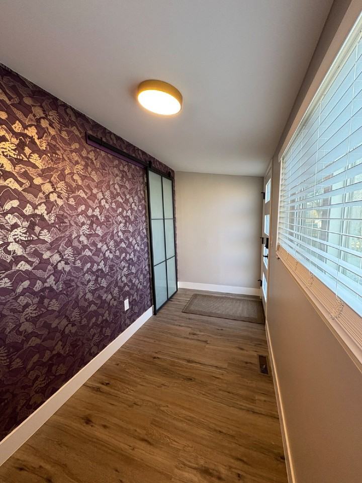 230 Emery St - Photo 5 of 38