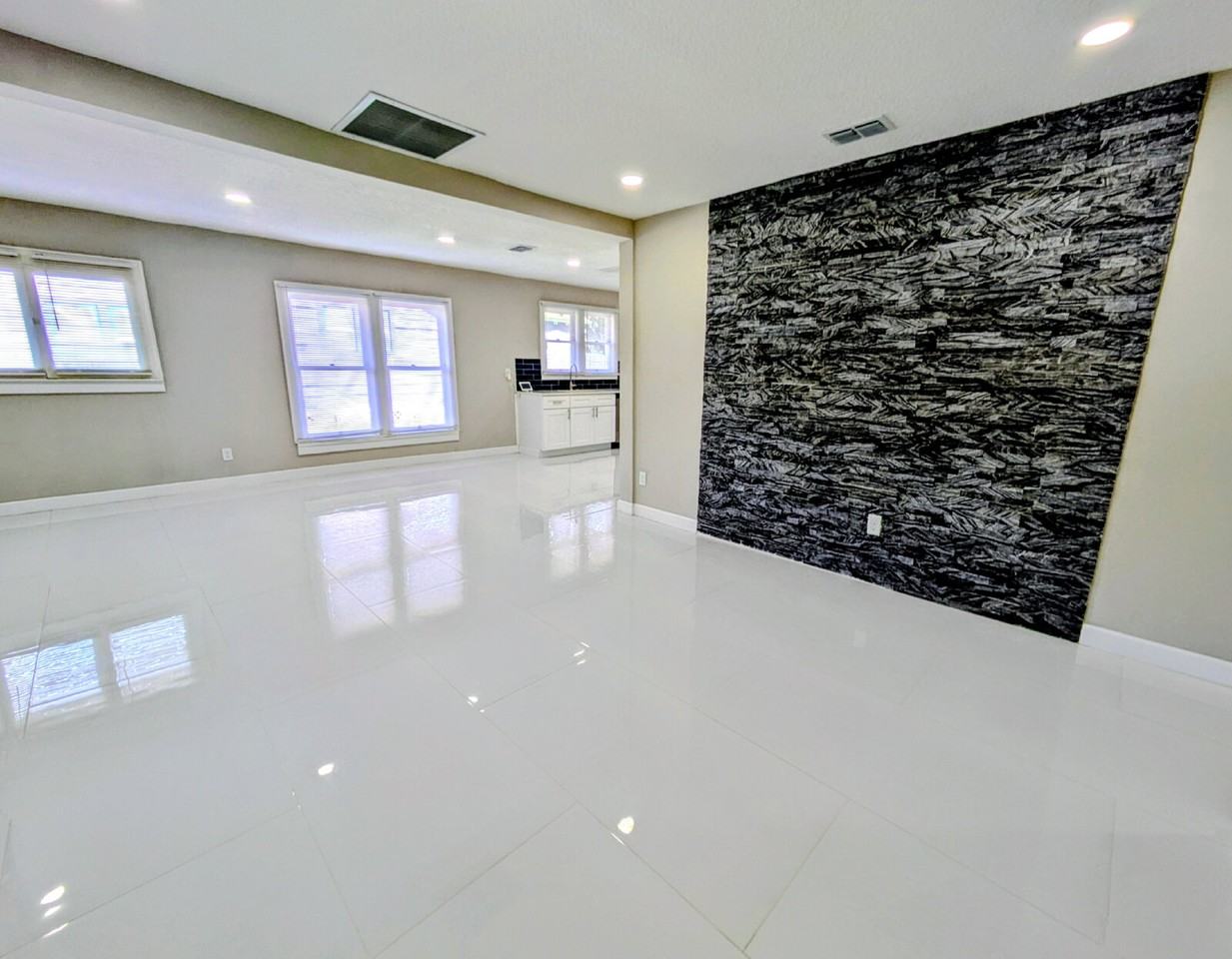 223 Lane Ave S - Photo 4 of 20