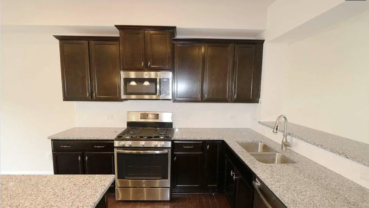 313 Annandale Dr - Photo 2 of 9