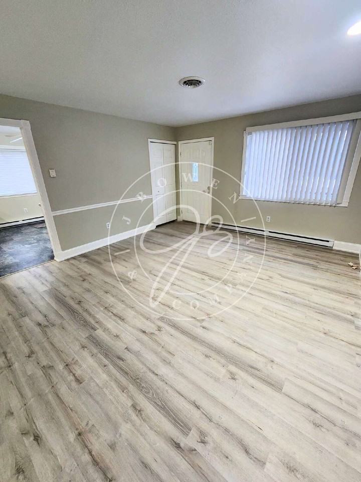 5340 Morrow Rd - Photo 3 of 25