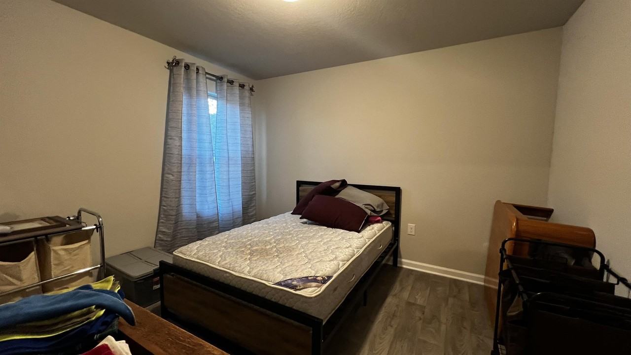 10296 Brodick Loop - Photo 4 of 11