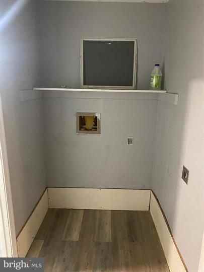 110 Washington St - Photo 3 of 5