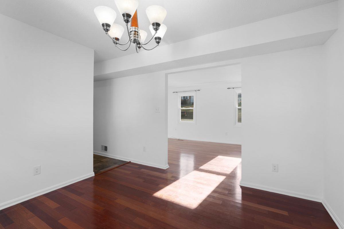 2636 E Side Dr - Photo 4 of 19