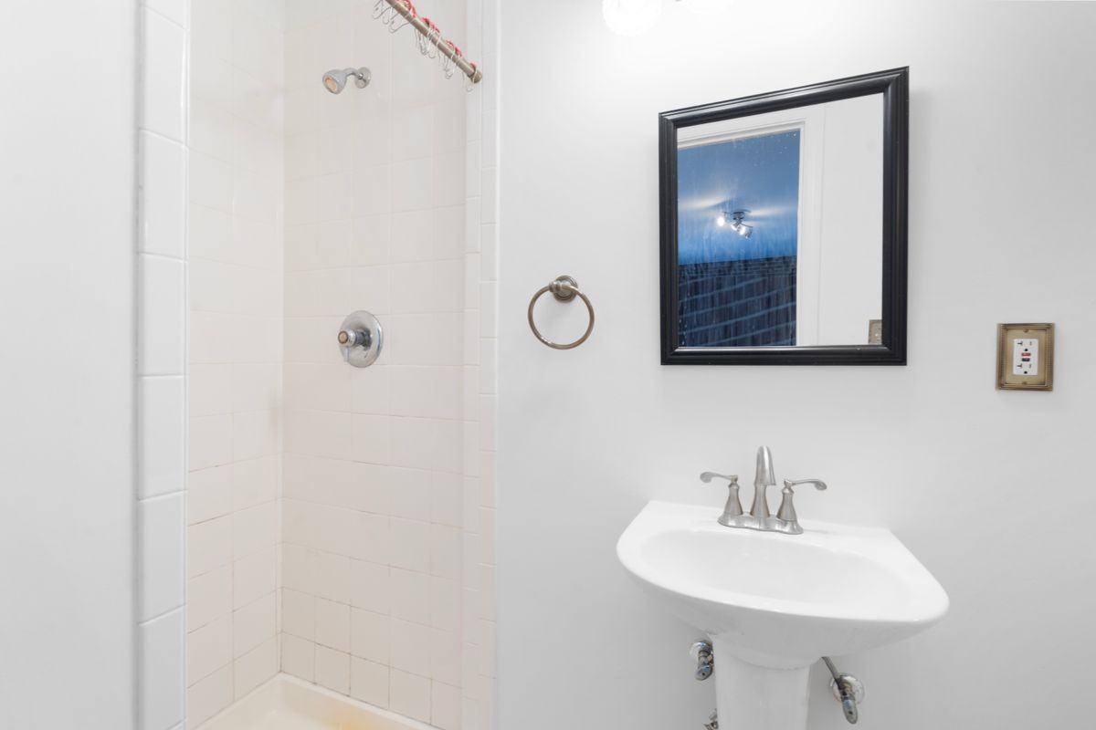 2636 E Side Dr - Photo 6 of 19