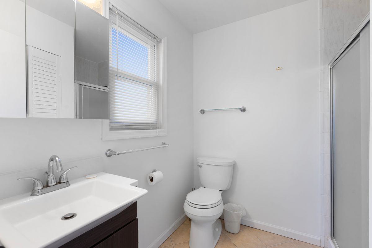 2636 E Side Dr - Photo 7 of 19