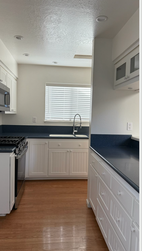 28 Pine Tree Ct - Photo 2 of 5