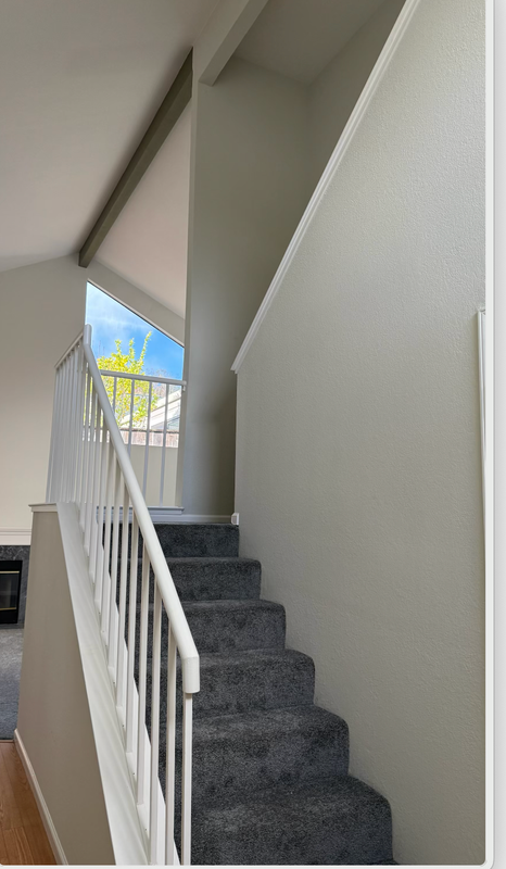 28 Pine Tree Ct - Photo 3 of 5