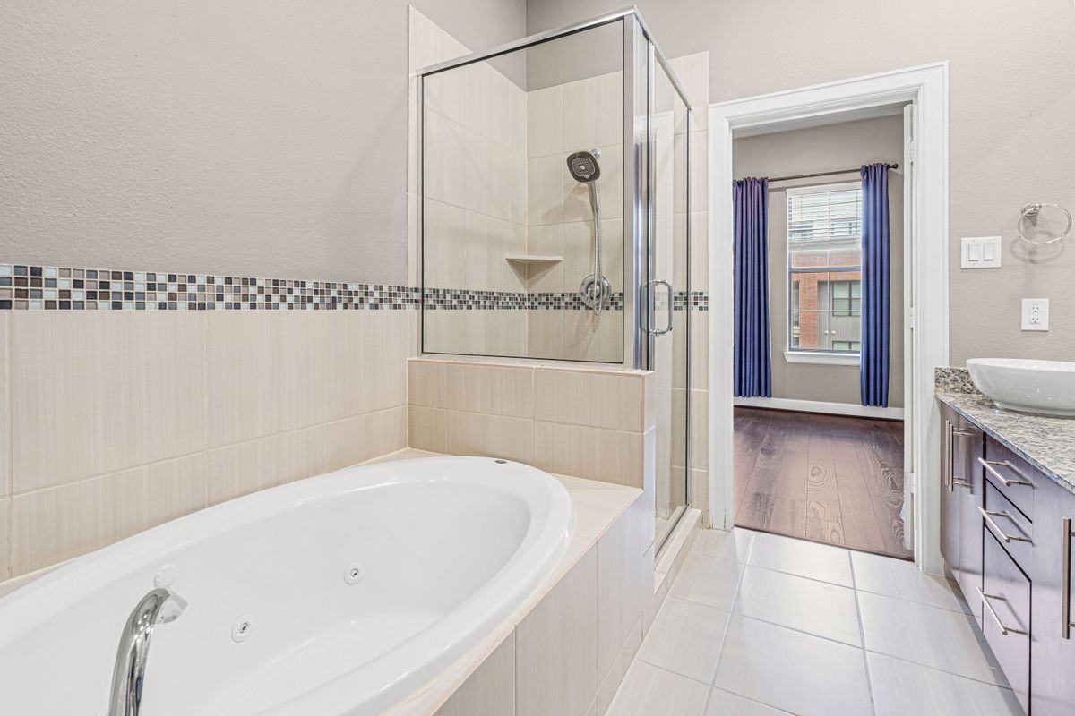 2110 Shearn St ##5 - Photo 7 of 24