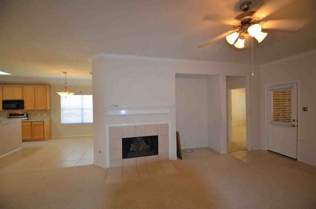 21349 Terreton Springs Dr - Photo 2 of 8