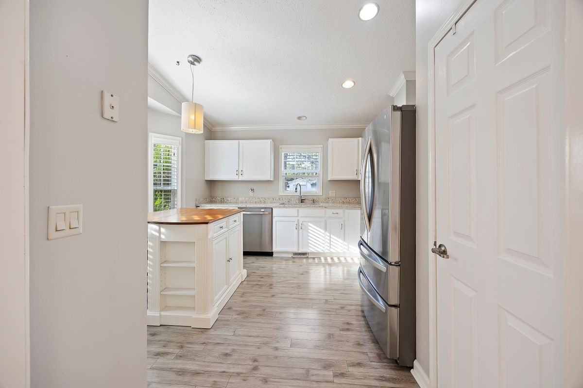 65 River Tree Cir - Photo 6 of 49