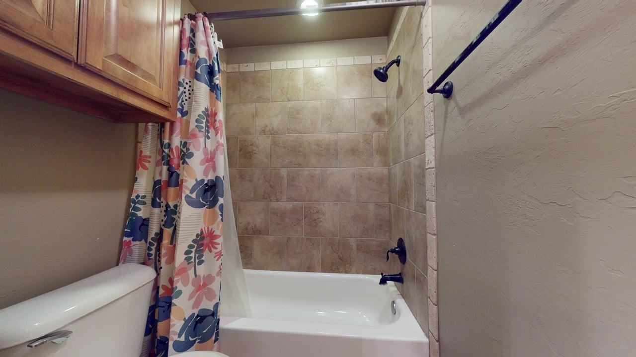 313 Marilyn Glover Dr - Photo 4 of 44