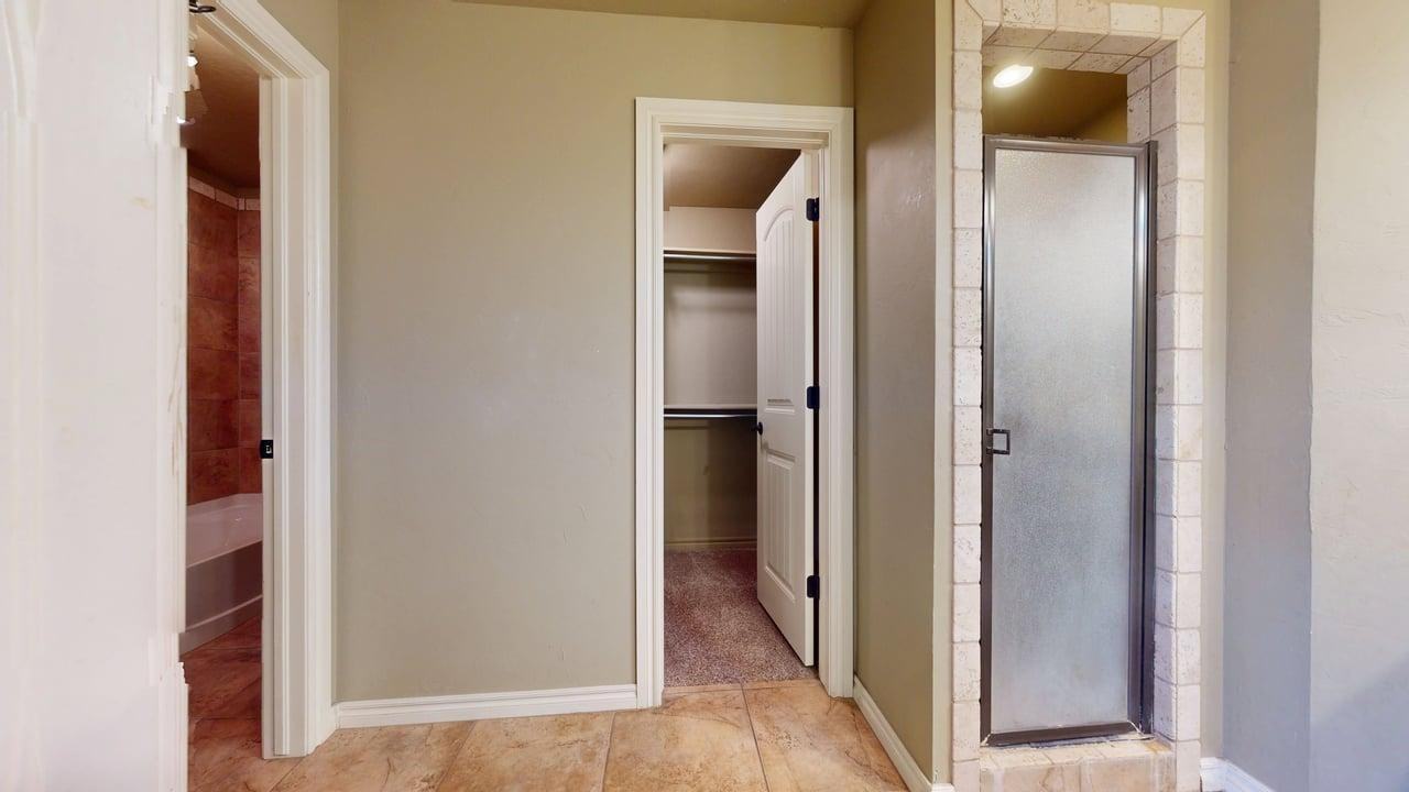 313 Marilyn Glover Dr - Photo 2 of 44