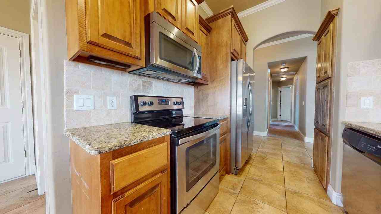 313 Marilyn Glover Dr - Photo 6 of 44