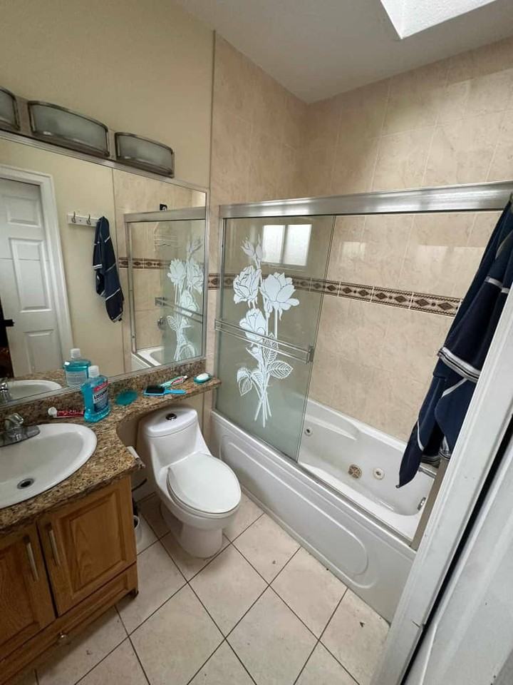 2790 East 1st Avenue #2790 - Photo 3 of 3