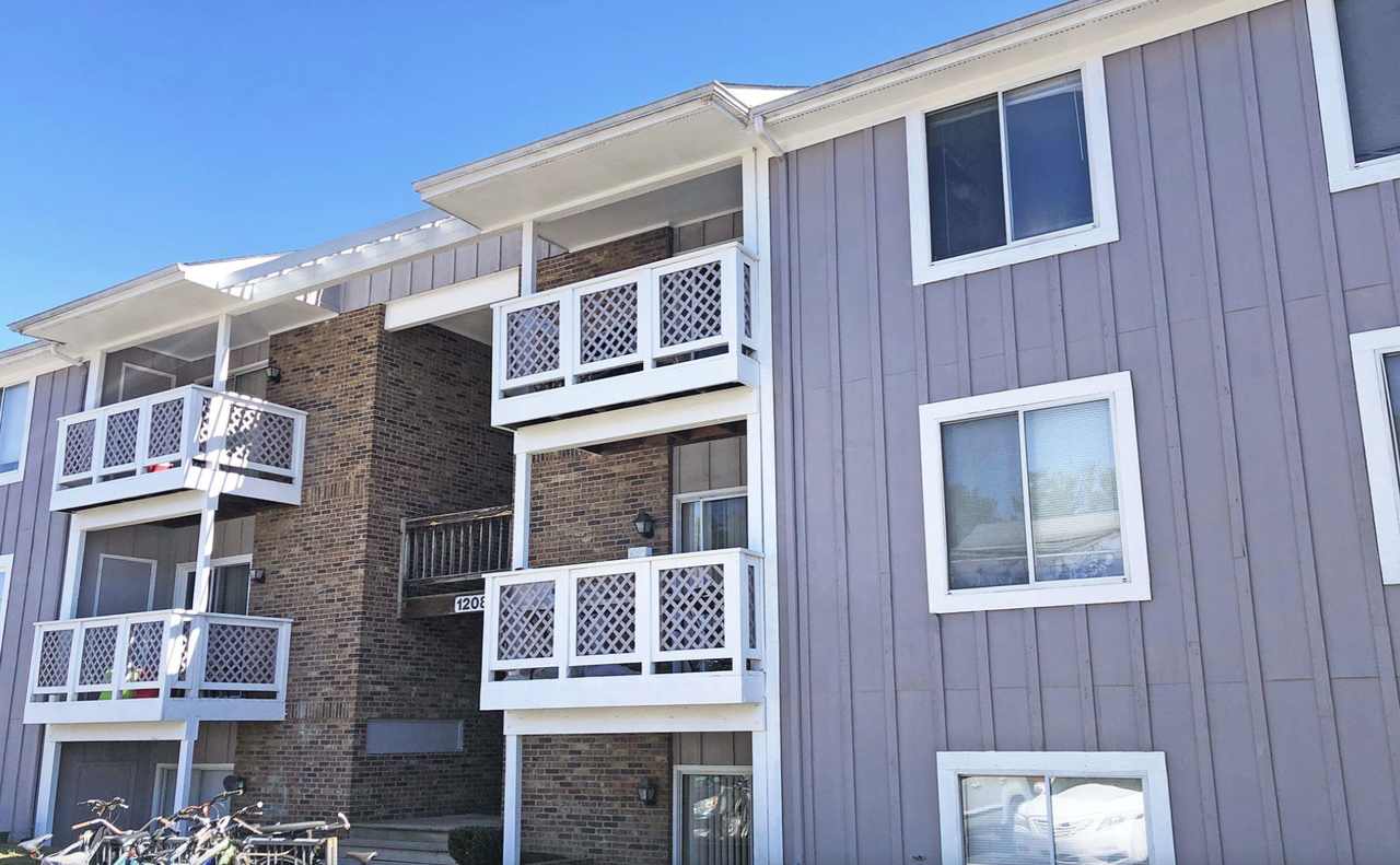 1208 University Ter #A - Photo 4 of 4