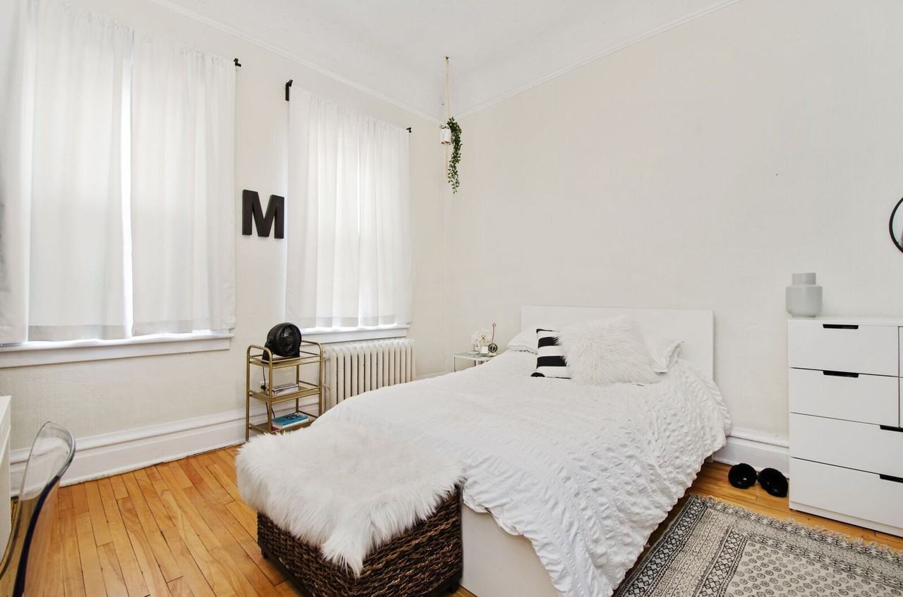 311 Lisgar - Photo 5 of 13