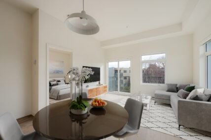 565 Residences - Photo 7 of 36