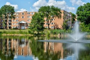 featured image of 1640 Norwood Ave