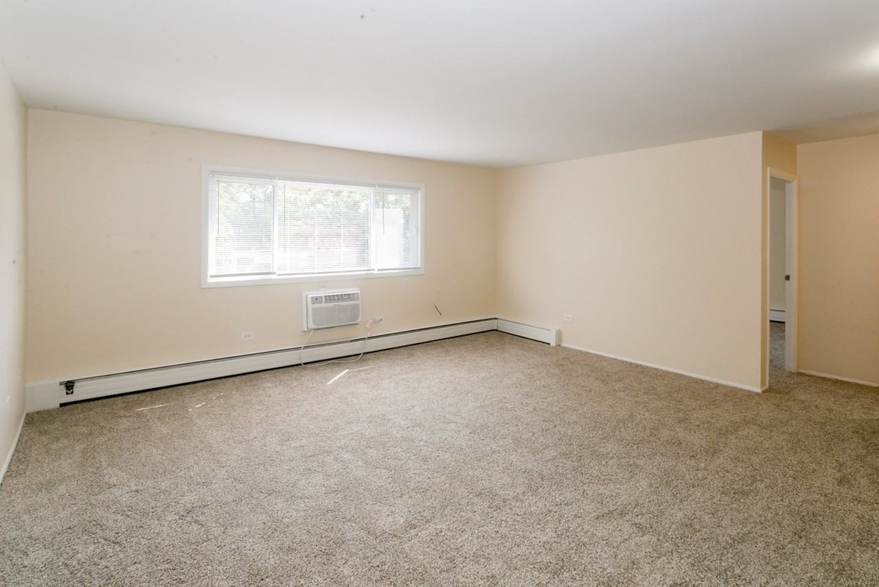 Lotus Garden Apts. - Photo 5 of 11