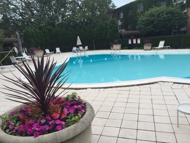 Lotus Garden Apts. - Photo 7 of 11