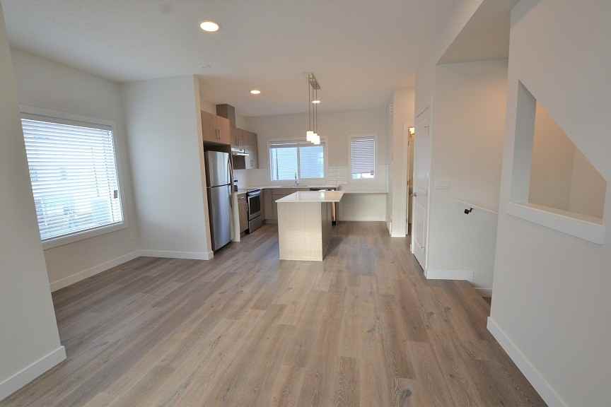 Neuhaven - Photo 2 of 27